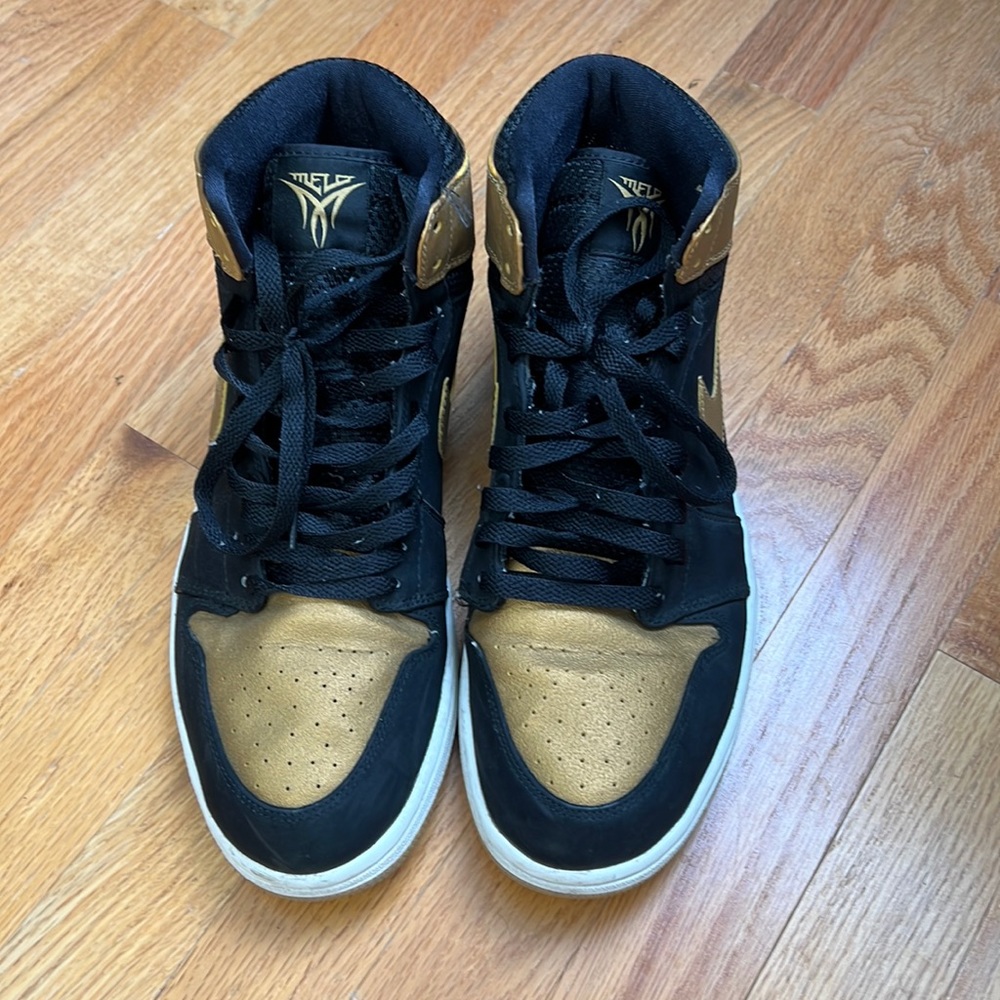 AIR JORDAN 1 RETRO HIGH 'MELO'